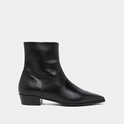 Boots &agrave; bouts pointus in black leather | pacha