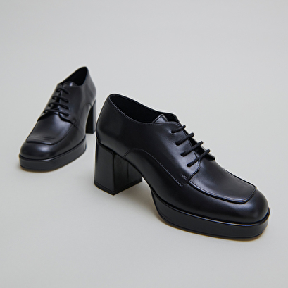 Derbies &agrave; talons in black leather | vivaldi