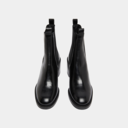 Bottines &agrave; talons et &eacute;lastiques in black leather | bertille