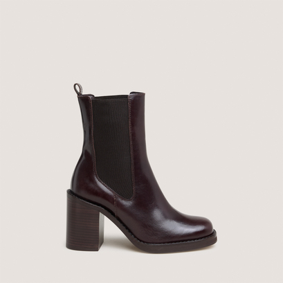 Ankle boots with overflowing heels in dark brown leather | bretz