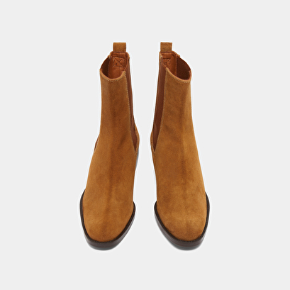 Boots &agrave; &eacute;lastiques in cognac suede | maeva