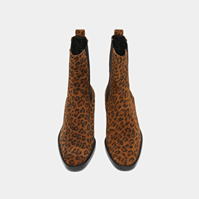 Boots &agrave; &eacute;lastiques in leopard print suede | maeva