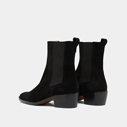 Boots &agrave; &eacute;lastiques in black suede | maeva