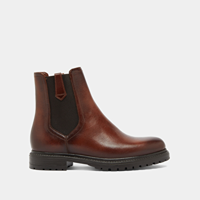 Lowboots with notched soles and elastic in cognac patinated leather | candide