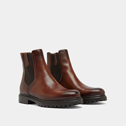 Lowboots with notched soles and elastic in cognac patinated leather | candide