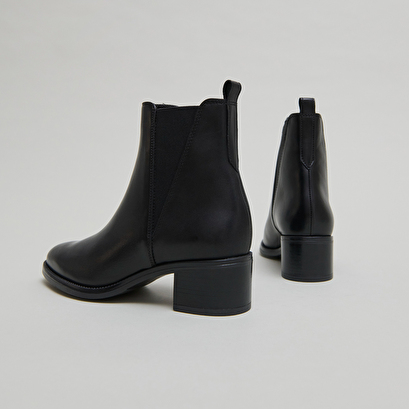 Bottines à élastiques triangulaires black