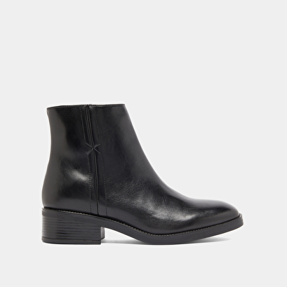 Lowboots with elastics in black leather | gab