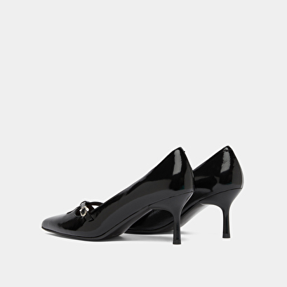 Escarpins à brides croisées black
