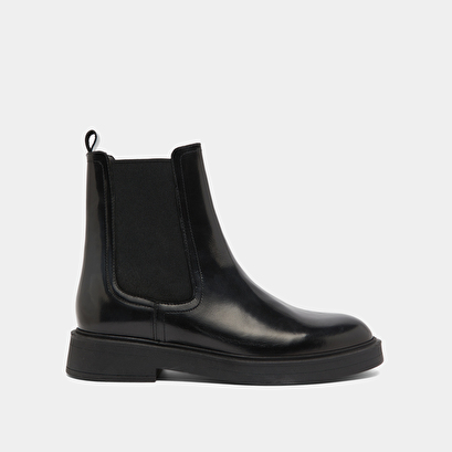 Boots &agrave; bouts ronds in grey glazed leather | agen