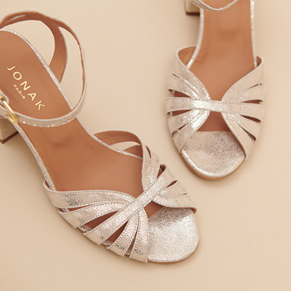 Strappy sandals with open toe in platinum laminated velvet | DEBACQ