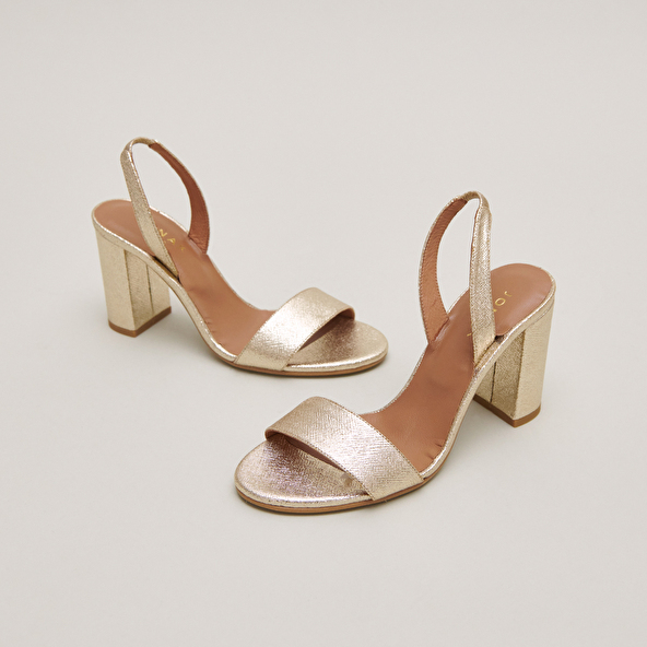 Heeled sandals in platinum metallic textile | DIDUS