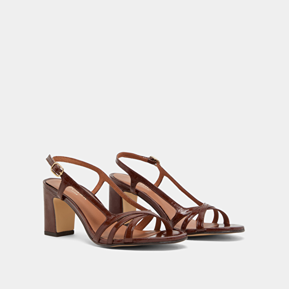 High-heeled sandals in brown shiny leather | VAIANA