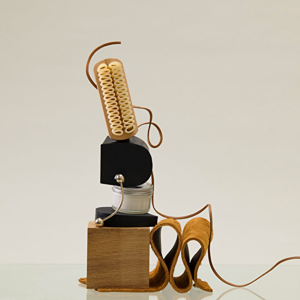 Crepe suede brush removes dust and cleans leather | crepe suede brush