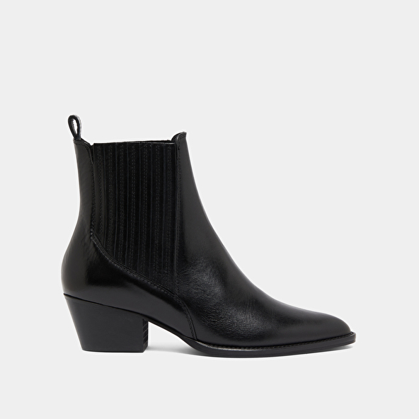 Lowboots with small beveled heels and elastics in black leather | BAILEY