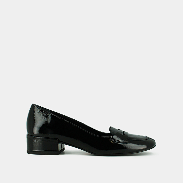 Mocassins à petits talons in black pleated patent | BERNIE