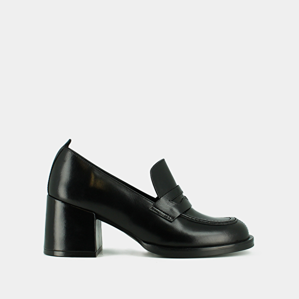 Mocassins college à talons in black leather | BICHE