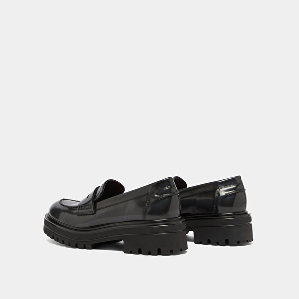 Loafers with notched soles in grey patinated leather | ALFI