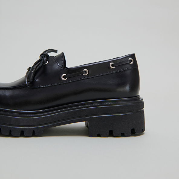 Derbies à lacets in black leather | ANGELUS