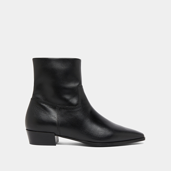 Boots à bouts pointus in black leather | PACHA