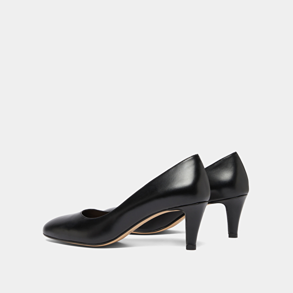 Escarpins &agrave; bouts arrondis in black leather | VELIA