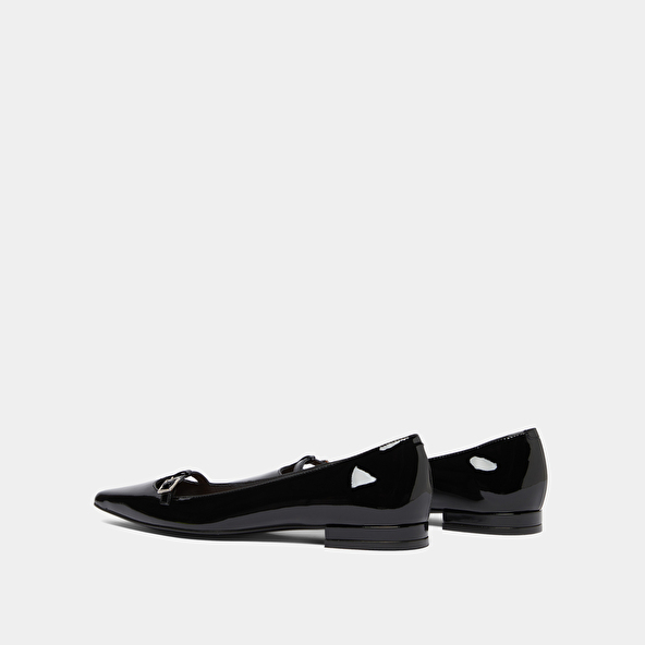 Ballerines à bouts pointus et boucles aj... in black patent | dante