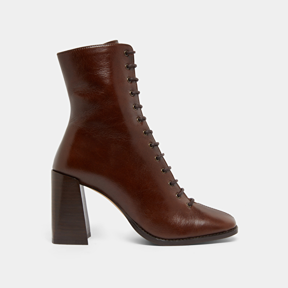Bottines à talons lacées in brown distressed leather | VANDELLE