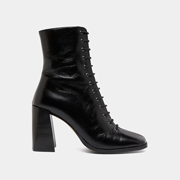 Bottines à talons lacées in black distressed leather | VANDELLE