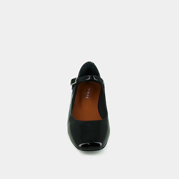 Mary Jane with square toes in black patent | DULCI