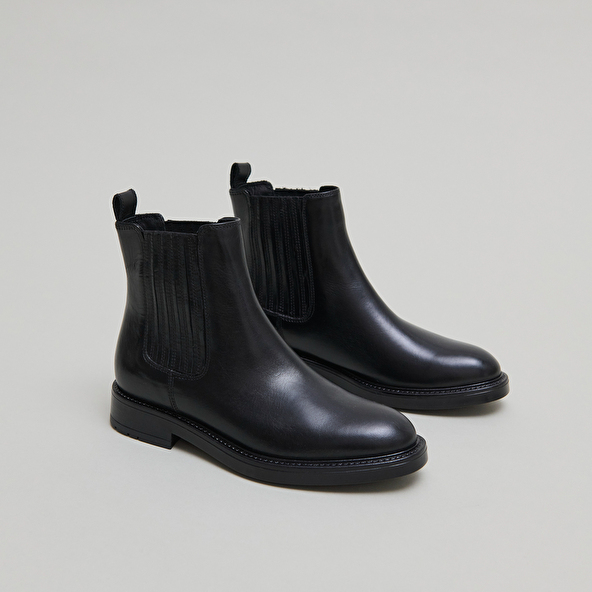 Boots à fronces in black leather | CLEANDRE