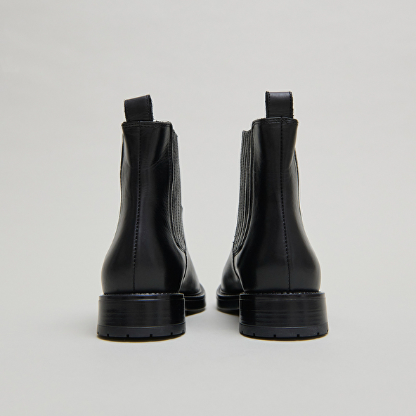 Boots à fronces in black leather | CLEANDRE