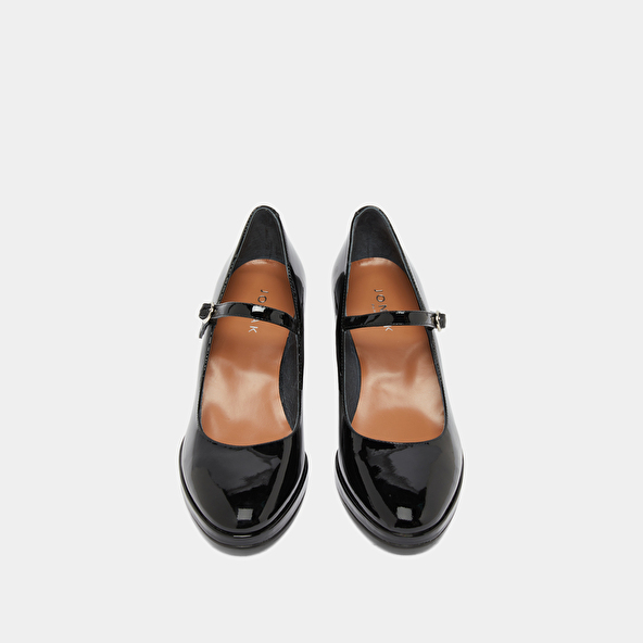 Babies à talons in black patent | DEBRE