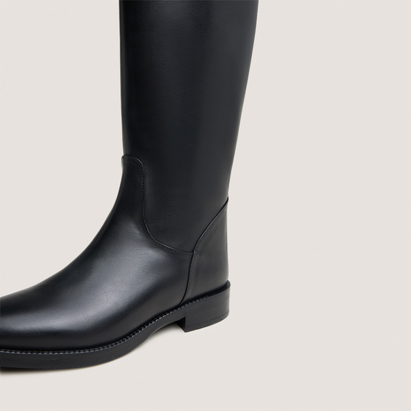 High boots in black leather | FLEUR