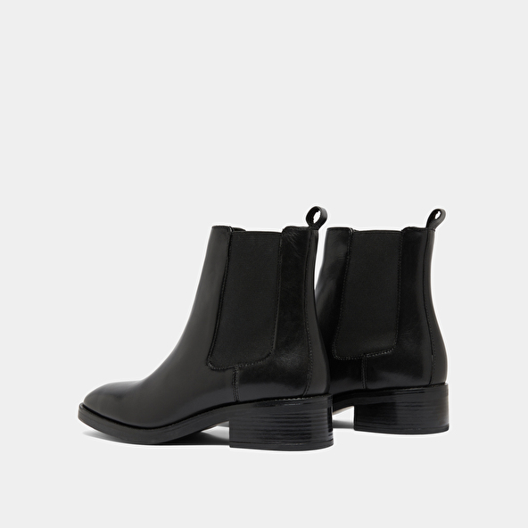 Boots à élastiques in black leather | GABRIELLE