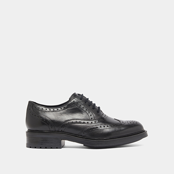 Richelieus à détails ajourés in black leather | GAD