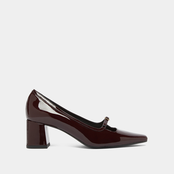 Heeled Mary Jane with pointed toes in burgundy patent | DIOLA
