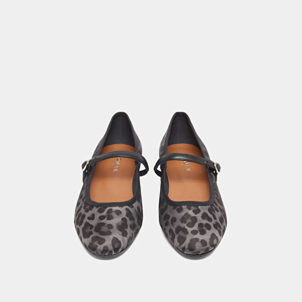 Ballerines à brides in gray leopard textile
