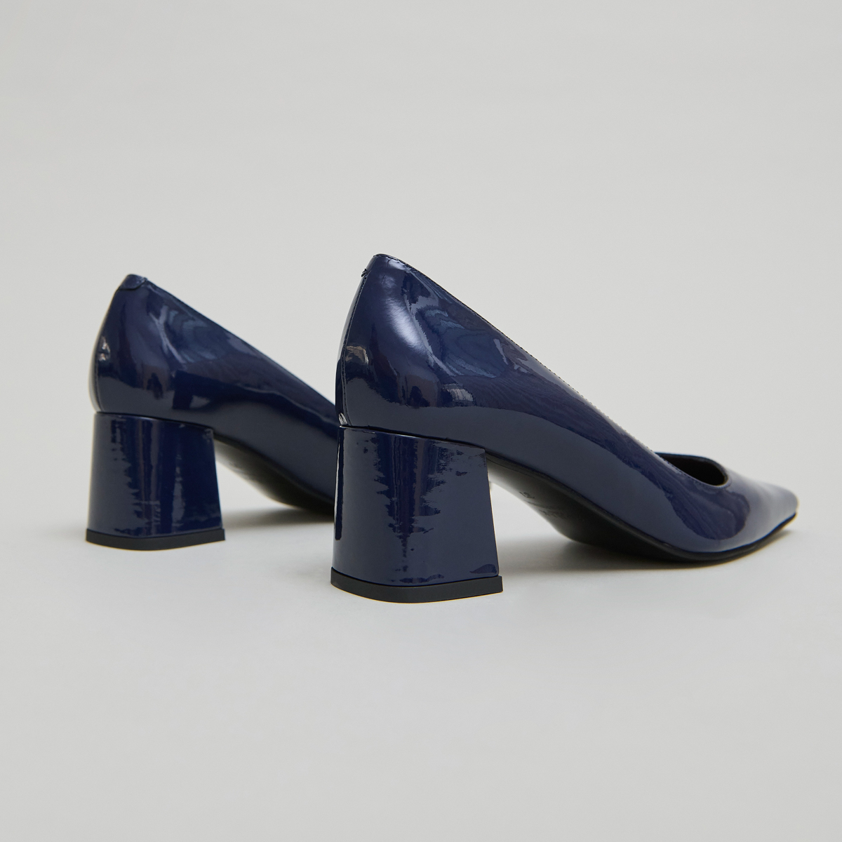 Escarpins à talons recouverts in blue patent | DULINA