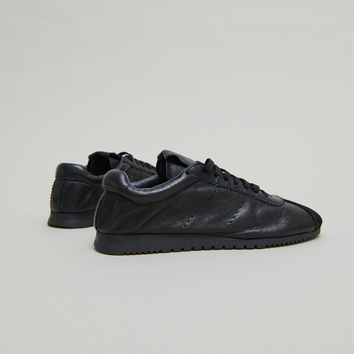 Lace-up sneakers in black suede and black leather | DABON