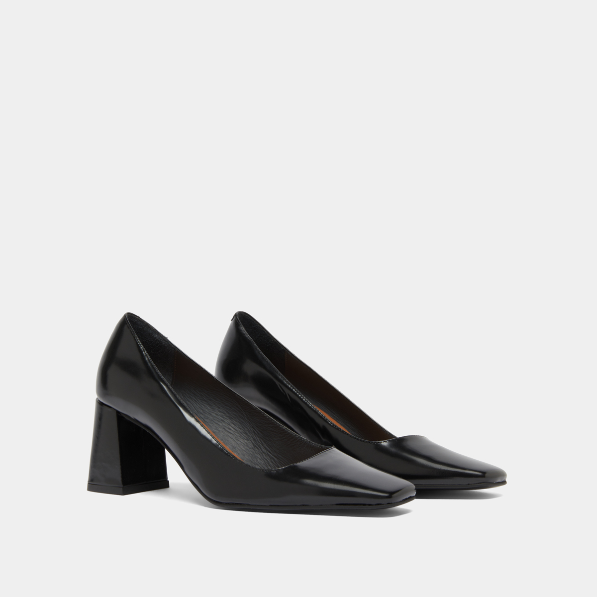 Escarpins à larges talons in black glazed leather | DODEME