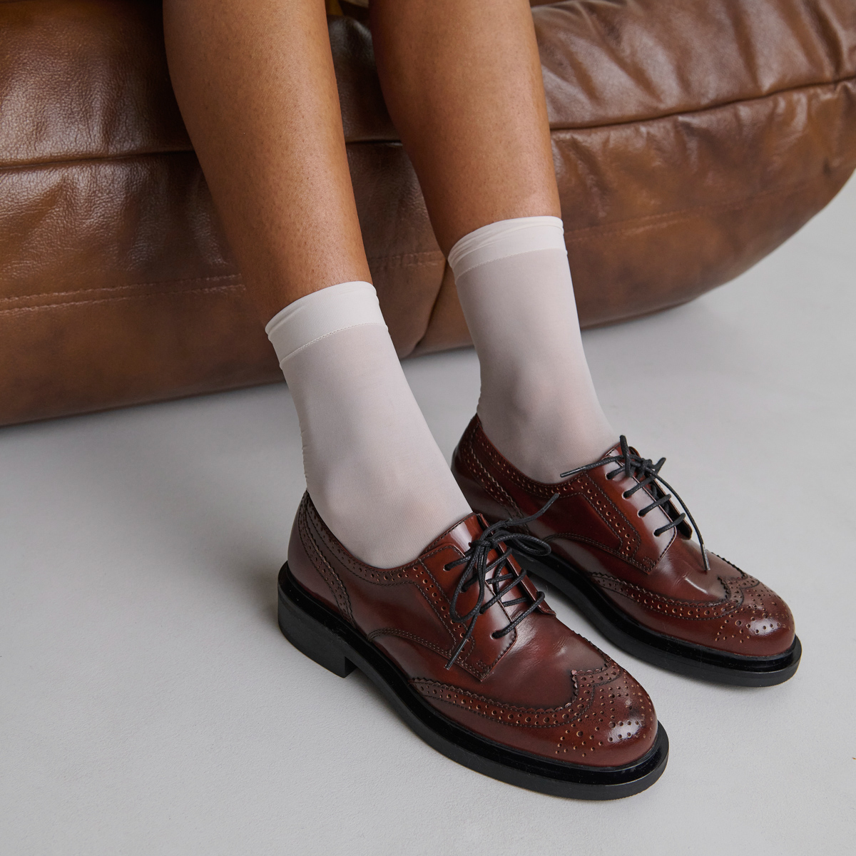 Derbies ajourées in brown glazed leather | DUERMO