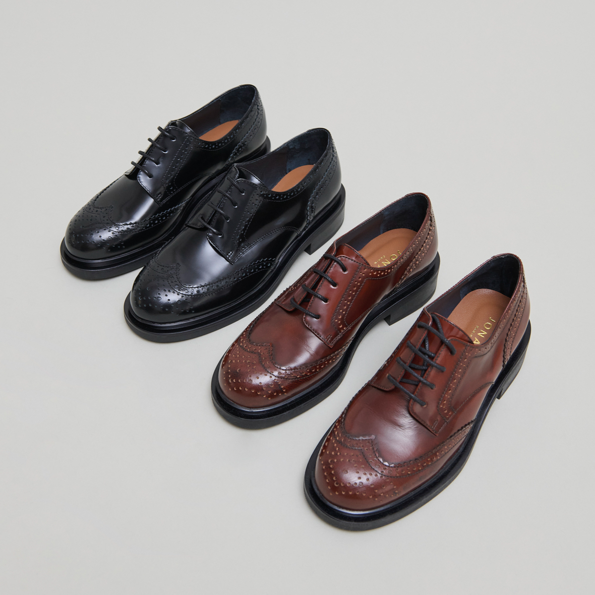 Derbies ajourées in brown glazed leather | DUERMO