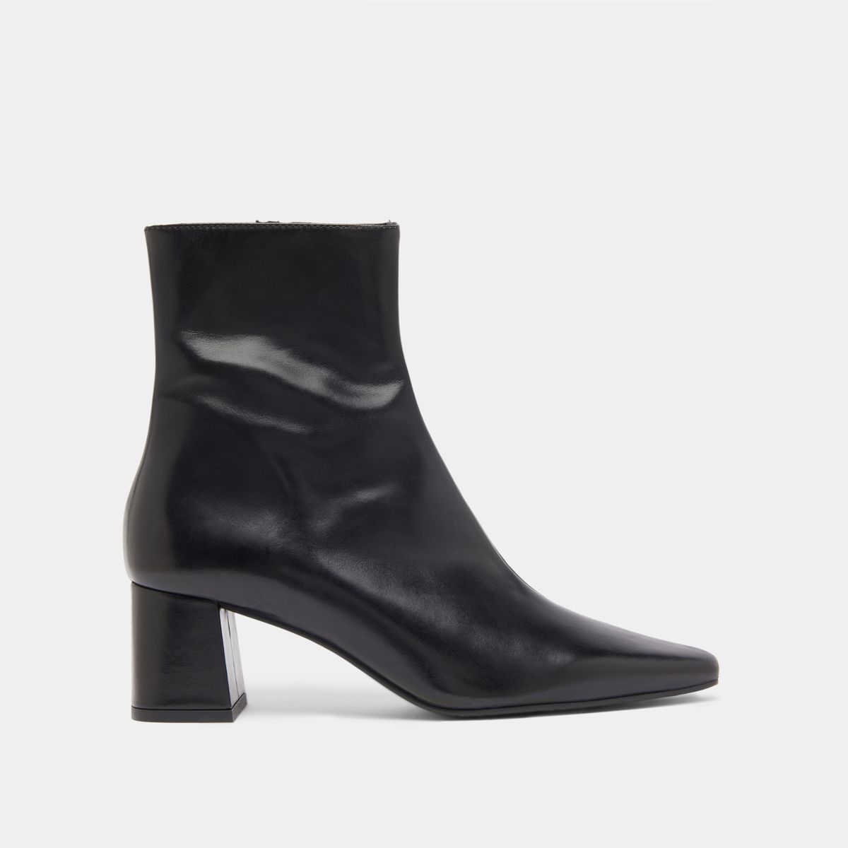 Bottines &agrave; larges talons in black leather | DYONISOS