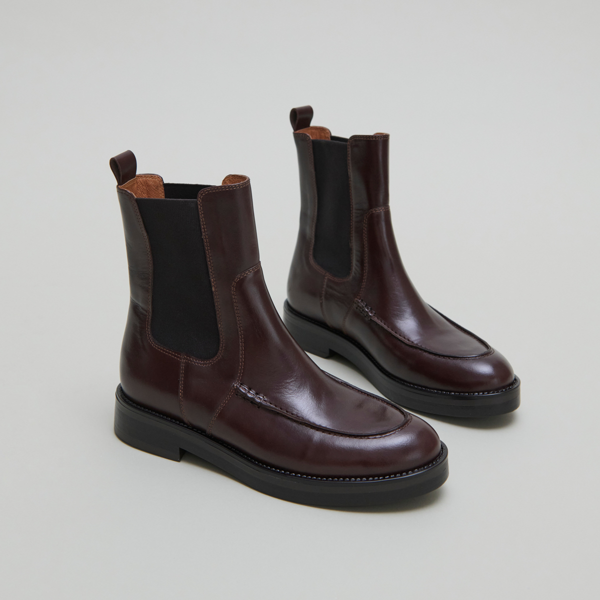 Boots à élastiques in dark brown leather | ALLAN