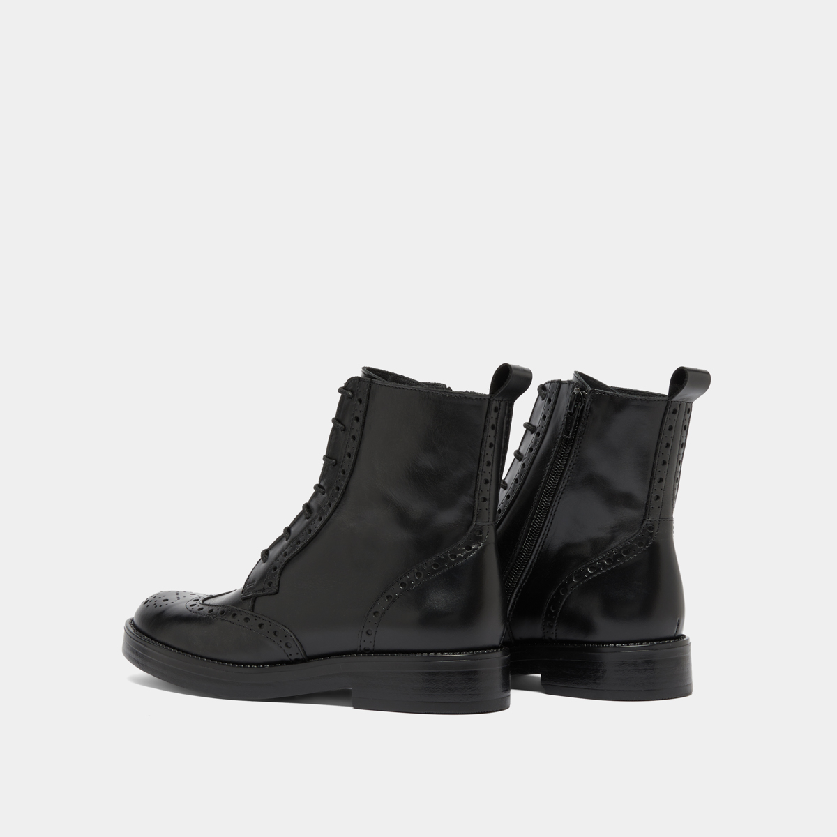 Boots à lacets in black leather | ARI