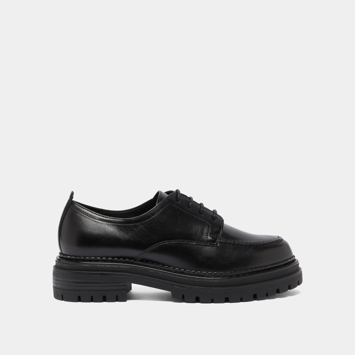 Derbies à semelles crantées in black leather | ADALOU