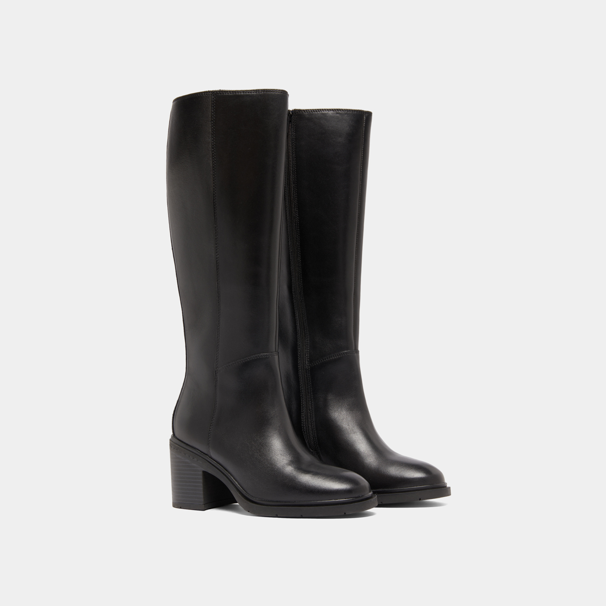 Bottes à talons et à bouts ronds in black leather | ATILUS