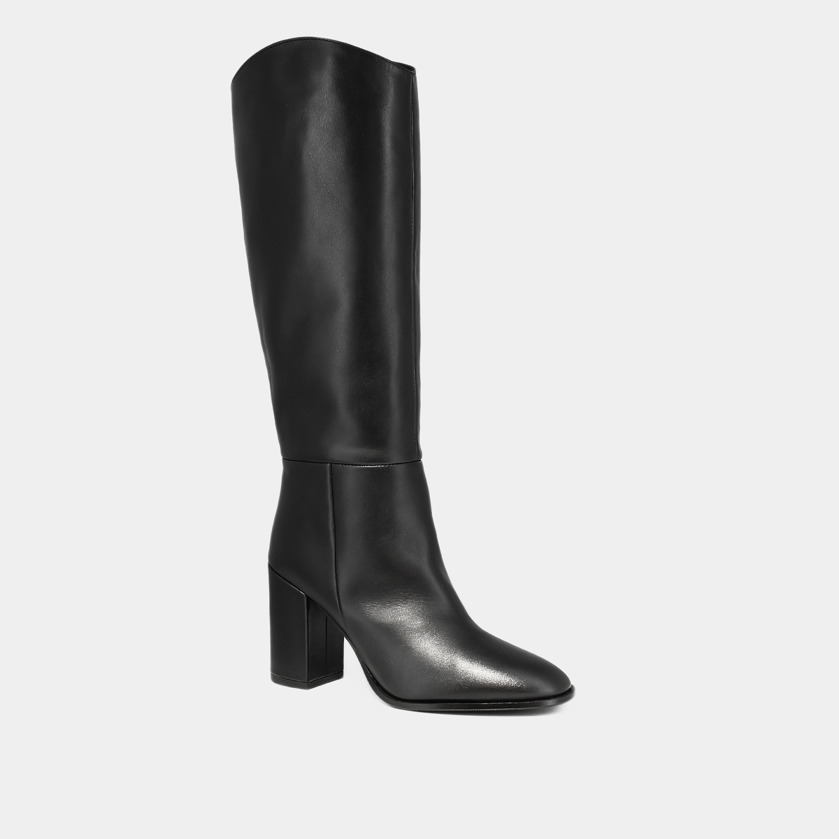Bottes hautes &agrave; bouts pointus in black leather | NESSA