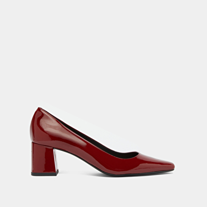 Escarpins &agrave; talons recouverts in carmine red patent | dulina
