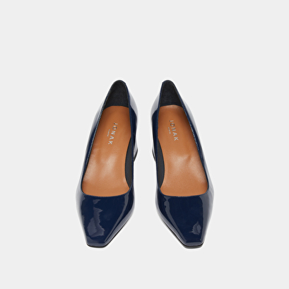 Escarpins &agrave; talons recouverts in blue patent | dulina