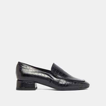 Mocassins &agrave; bouts arrondis in black reptile leather | dynamic
